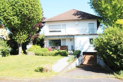 2-Familienhaus mit tollen Nutzungsmöglichkeiten und großem Garten - Kraichtal