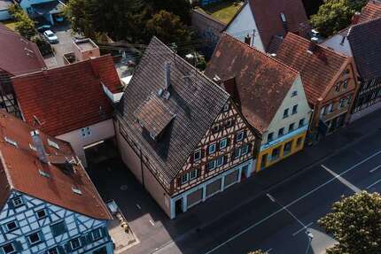 Haus zum Kaufen in Kirchheim unter Teck 1.399.000,00 € 240 m²