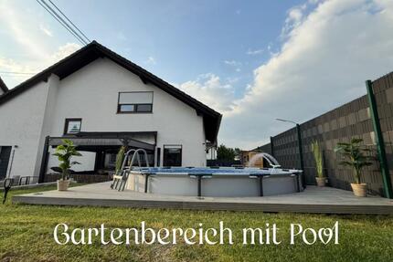 Modernes freistehendes Einfamilienhaus mit Pool zu verkaufen - Großmaischeid