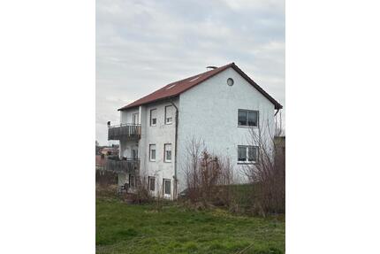 2 Familienhaus mit 1200qm Grundstück - Ziertheim