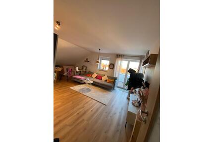 3 Zimmer Wohnung Opperkofen - 860,00&nbsp;EUR Kaltmiete, ca.&nbsp; 66,00&nbsp;m&sup2; in Feldkirchen (PLZ: 94351)