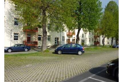 - Kleine Wohnung mit Balkon - - 250,00&nbsp;EUR Kaltmiete, ca.&nbsp; 41,00&nbsp;m&sup2;&nbsp;Wohnfl&auml;che in Weißenfels (PLZ: 06667)