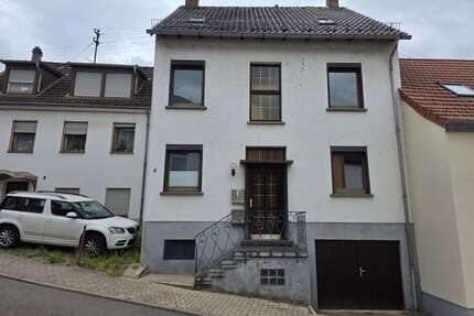 Haus zum Kaufen in Saarbrücken 169.000,00 € 150 m²