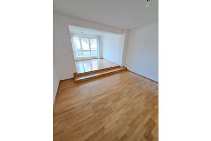 Wohnung zum Mieten in Stuttgart 720,00 € 68 m²