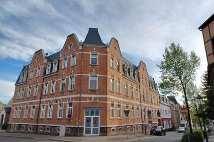 Neu sanierte 4 Raum Wohnung mit 2 Bädern, Stuckdecken zu vermieten Wilkau-Haßlau