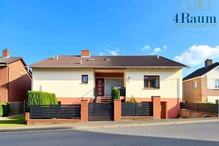 Haus zum Kaufen in Schreufa 239.000,00 € 183 m²