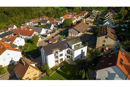 Schicke 2-Zimmer Wohnung im EG mit Balkon in Albershausen