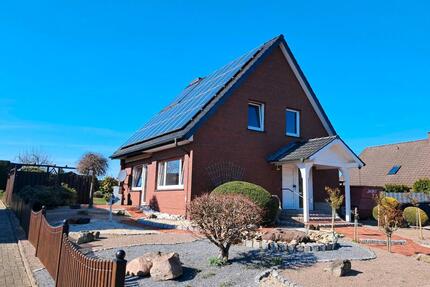 Chamantes Eigenheim auf traumhaftem Weitblickgrundstück. - Fürstenau