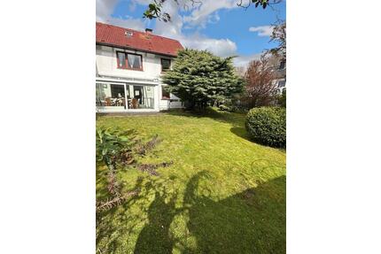 Einfamilienhaus mit Garten & Wintergarten in Düsseldorf