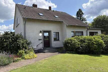Haus zum Kaufen in Horn-Bad Meinberg 185.000,00 € 144 m²