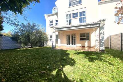 Wohnung zum Mieten in Neustadt 1.200,00 € 107 m²