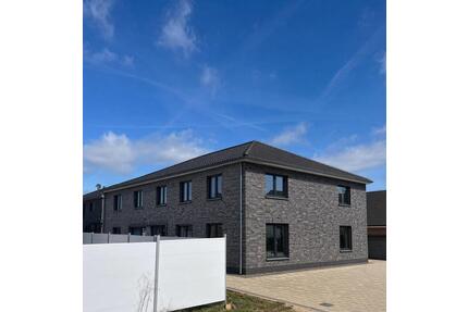 Neubau-Doppelhaushälfte (155 m²) mit großer Terrasse - Soltau