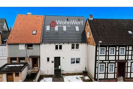 Haus zum Kaufen in Bad Salzdetfurth 205.000,00 € 225 m²