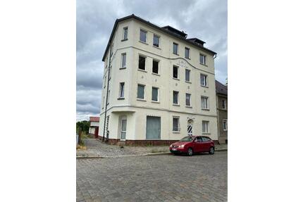 GROSSE 2-RAUM WOHNUNG MIT EINBAUKÜCHE - Guben