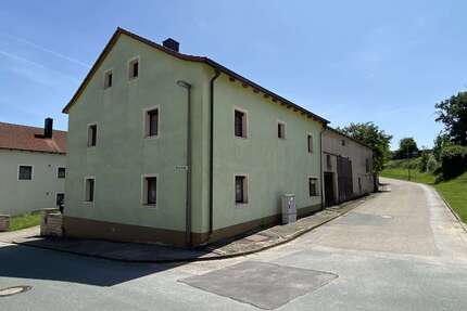 Haus zum Kaufen in Burgsalach 269.000,00 € 156 m²