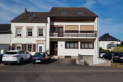 Doppelhaus, großes Grundstück & best. Entwicklungsperspektive - Wasserliesch