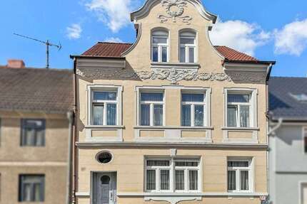 Haus zum Kaufen in Burg 98.000,00 € 164.05 m²