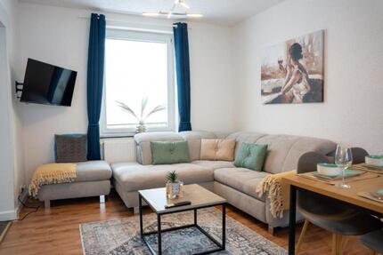 Helle möblierte 4-Zimmer Wohnung mit 2 Balkonen in Bremen-Findorf