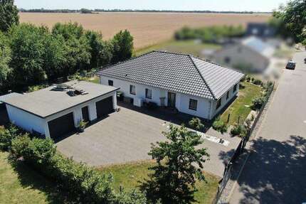 Haus zum Kaufen in Wiedemar OT Kölsa 545.000,00 € 160 m²