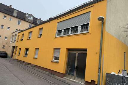 Haus zum Kaufen in Augsburg 900.000,00 € 280 m²