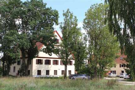 Haus zum Kaufen in Ellzee 1.600.000,00 € 933.9 m²