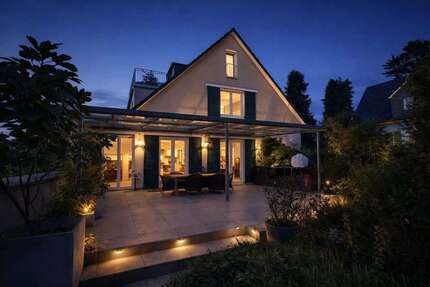 Haus zum Kaufen in Weinheim 2.400.000,00 € 262 m²