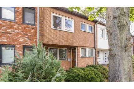 Ihr neues Zuhause: Reihenmittelhaus mit sonnigem Garten und Gestaltungsspielraum in bester Wohnlage - Berlin Kladow