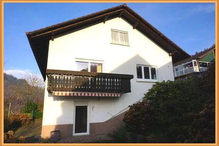 Wohnen über dem Kinzigtal: viel Platz, zwei Wohneinheiten, unverbaubarer Blick - Ihr neues Zuhause ! - Nordrach