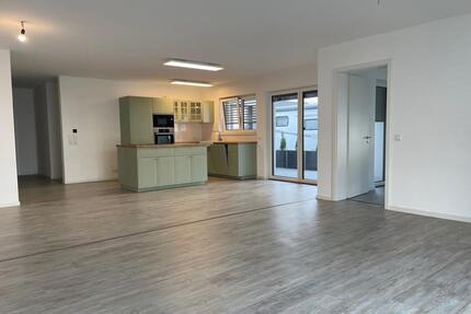 Moderne 3-ZKB: Wohnen im Niedrigenergiehaus in Menzingen - Kraichtal