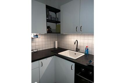 2-Zi Wohnung möbliert - 3 Haltestellen zum Hbf 1200€ - Düsseldorf Stadtbezirk 8