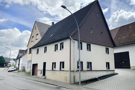 Haus zum Kaufen in Lenningen 189.000,00 € 122.5 m²