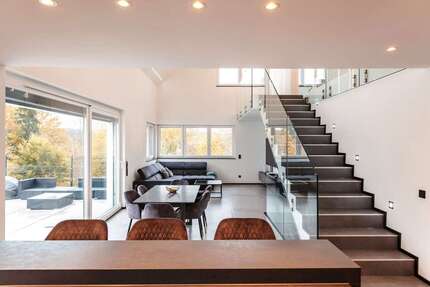 Haus zum Kaufen in Wildberg 749.000,00 € 243.5 m²