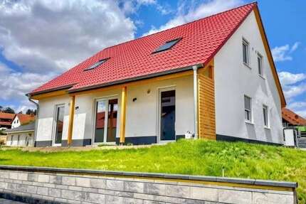 Haus zum Mieten in Höringen 1.950,00 € 185 m²