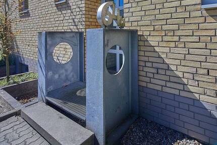 2-Zimmerwohnung mit Balkon - 645,00&nbsp;EUR Kaltmiete, ca.&nbsp; 54,00&nbsp;m&sup2;&nbsp;Wohnfl&auml;che in Neumünster (PLZ: 24534) Innenstadt