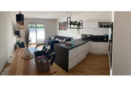 3-Raum Wohnung Erdgeschoss - 1.000,00&nbsp;EUR Kaltmiete, ca.&nbsp; 71,00&nbsp;m&sup2; in Schwarzenbek (PLZ: 21493)