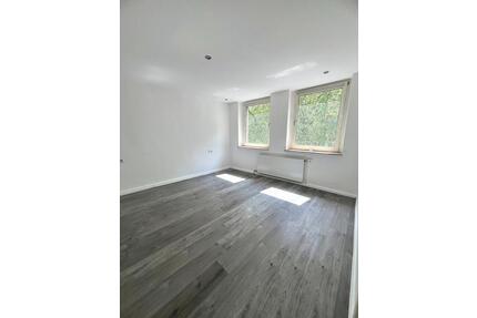 Modern renovierte 2-Zimmer- Wohnung in zentraler Lage - Herne Altenhöfen