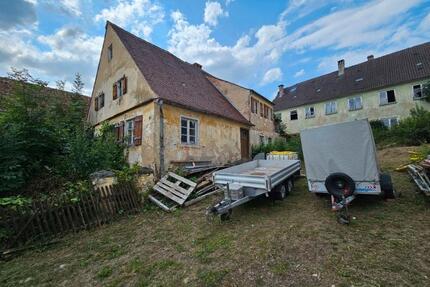 Zwei große Häuser in Hainsfarth zu verkaufen – ca. 790 m² Nutzflä