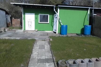 Kleingarten, sehr gepflegt - 600,00&nbsp;EUR Kaltmiete, ca.&nbsp; 0,00&nbsp;m&sup2; in Helmstedt (PLZ: 38350)