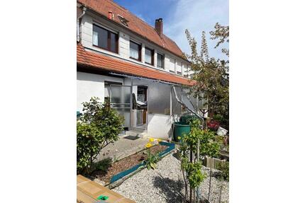 3-Zimmer-Wohnung im Erdgeschoss mit Veranda und Gartennutzung - Dinkelsbühl