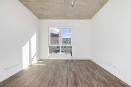 Büro in Neusäß 376,52 € 33.45 m²