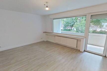 Geräumige 3-Zimmer-Wohnung mit sonnigem BALKON und Wannenbad in Duisburg-Neumühl