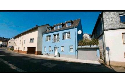 Einfamilienhaus - 198.000,00&nbsp;EUR Kaufpreis, ca.&nbsp; 130,00&nbsp;m&sup2; in Niederwörresbach (PLZ: 55758)