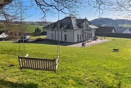 Haus zum Kaufen in Engelskirchen 1.650.000,00 € 244.44 m²