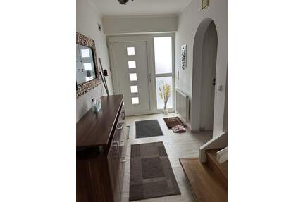 Gepflegtes Reihenhaus - ruhig & zentral. Nah an Golfplätzen & Thermen - Pfarrkirchen