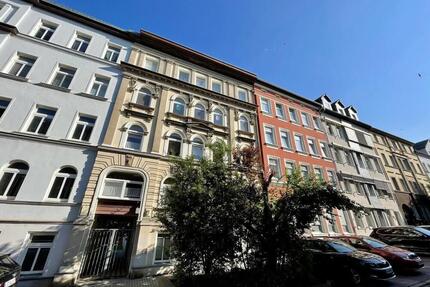 Modern sanierte 4 Raum-Wohnung mit Balkon und schickem Bad! - Gera