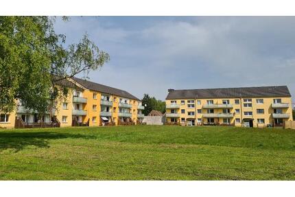 kleine, aber feine 2-Zimmer-Wohnung mit Terrasse - Marne