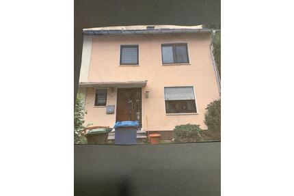 End-Reihenhaus mit großem Garten weitere Bilder auf Anfrage - Kastellaun