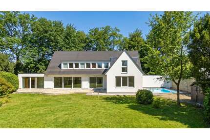 Haus zum Kaufen in Köln Hahnwald 1.950.000,00 € 329 m² - Köln / Hahnwald