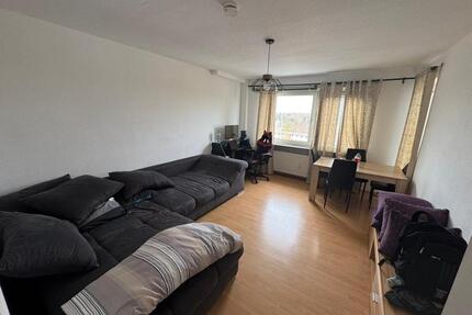 Ein zimmer in 2 zimmer wohnung - 550,00&nbsp;EUR Kaltmiete, ca.&nbsp; 18,00&nbsp;m&sup2; in Neu-Isenburg (PLZ: 63263)