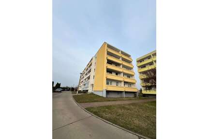 Wohnung zum Mieten in Teutschenthal 200,00 € 35 m²